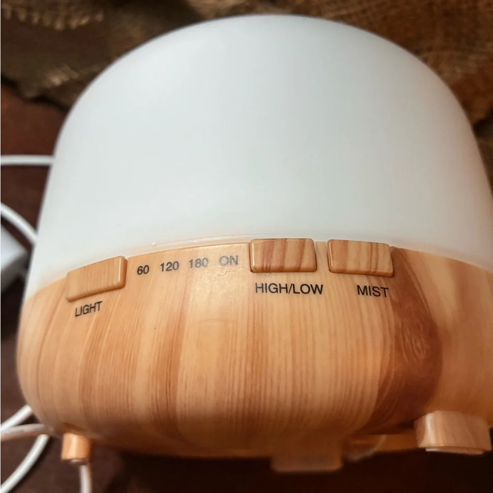 Ultrasonic Essential Oil Diffuser w/Multiple Mist & Timer Settings 500ml Used